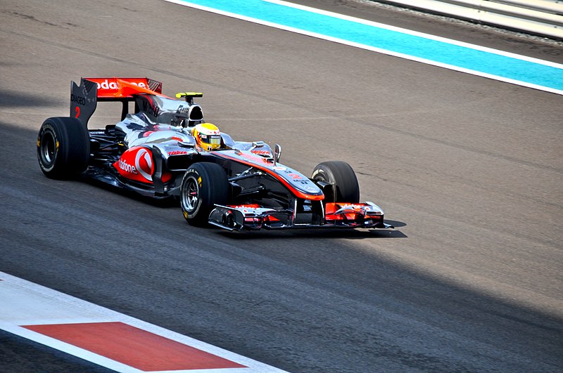 File:Hamilton abu dabi 2010.jpg