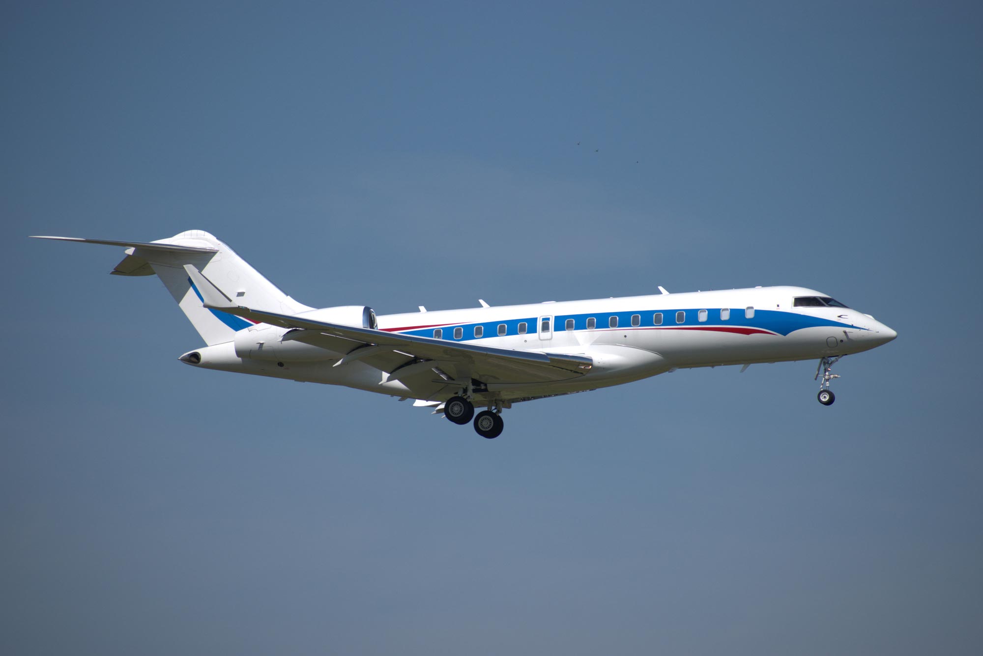 A Bombardier Global 6000 ultra long-range jet flying.