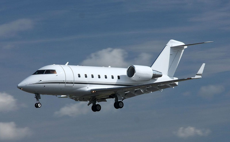 Challenger 601 private jet charter