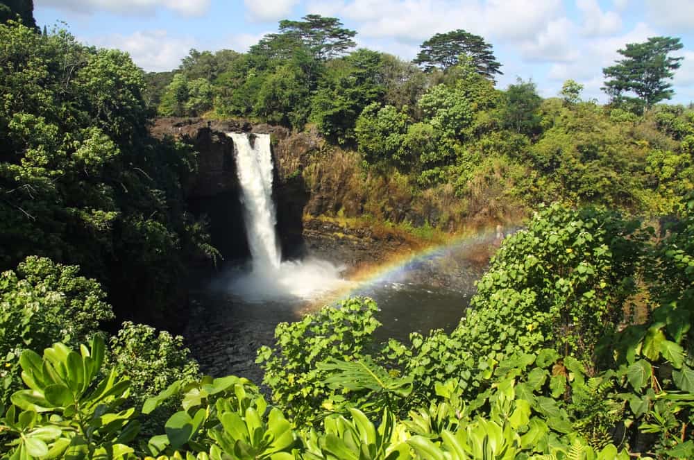 A beautiful waterfall on the biggest island of Hawaii