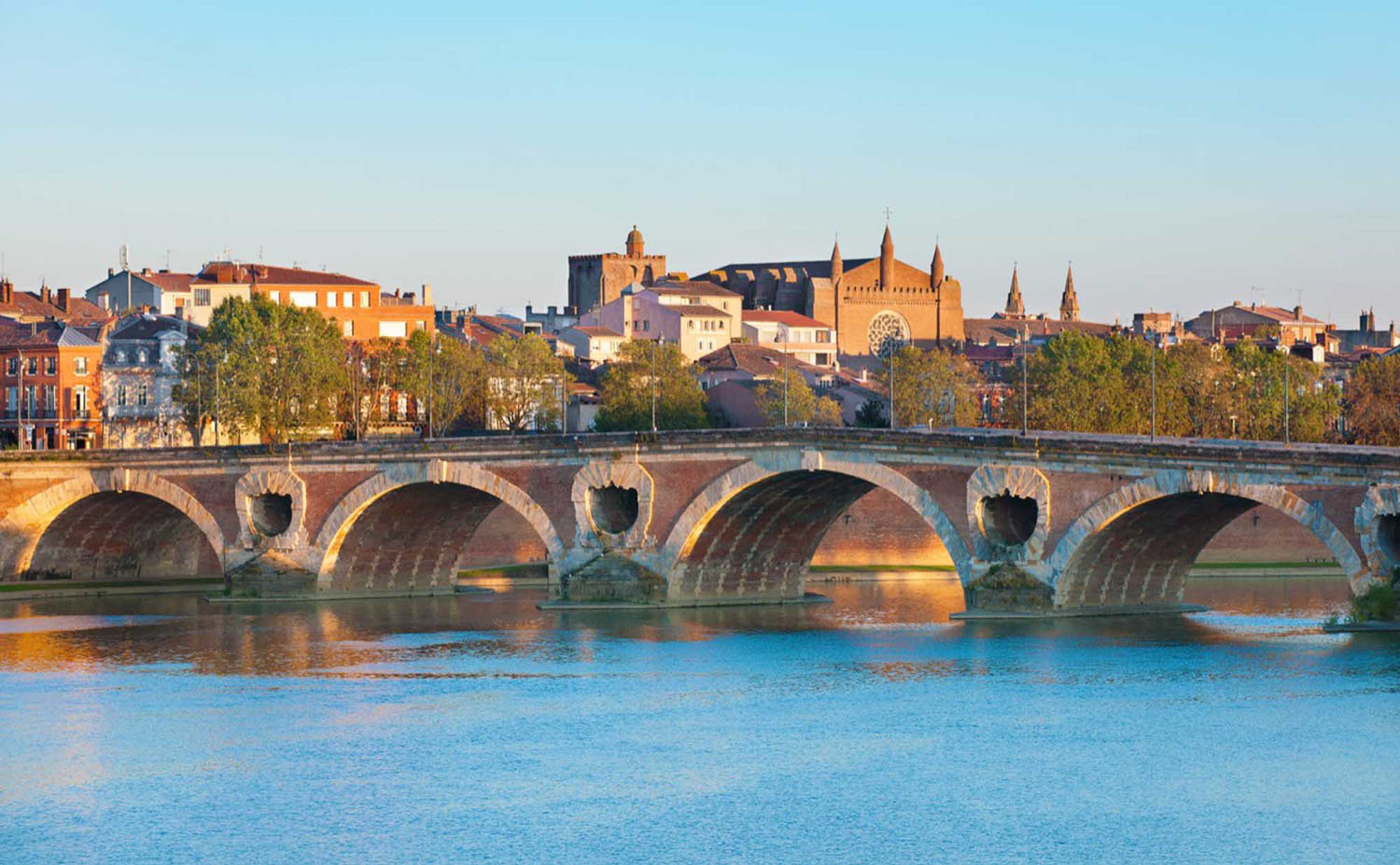 Toulouse private jet charter